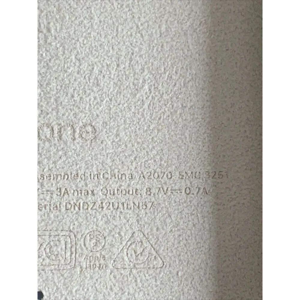 Apple Smart Battery Case for iPhone XS – Pink Sand, Model MVQP2LL/A, Not Working - Picture 4 of 8